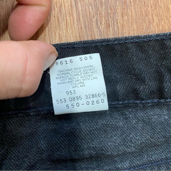 Levi's 550 Relaxed Fit Tapered Faded Black Jeans Mens 34x30 USA Made Vintage 90s - Picture 12 of 14